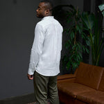 carpasus sustainable organic linen shirt lisbon white. Nachhaltiges Carpasus Hemd Lisbon Weiss aus Bio Leinen 