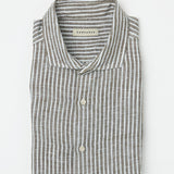 carpasus sustainable organic linen shirt stripes khaki white. Nachhaltiges Carpasus Hemd aus Bio Leinen mit Streifen Khaki Weiss